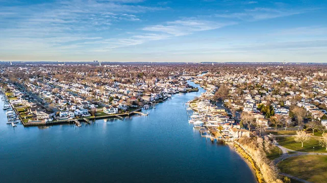 West Islip, NY
